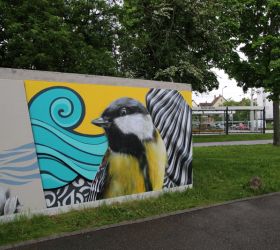 Eine Kohlmeise für den Kelterplatz in Zuffenhausen